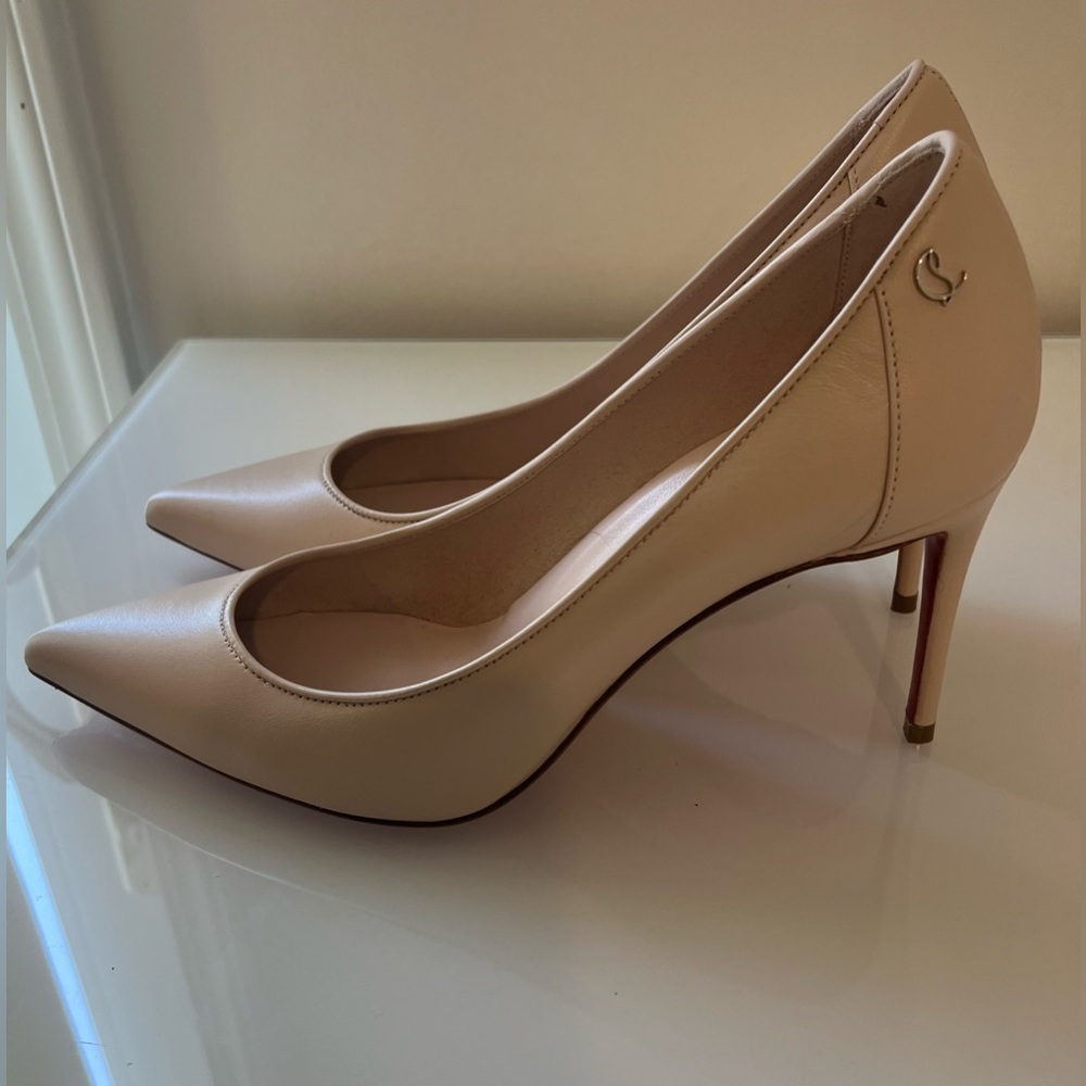 Christian Louboutin Women's Cream Pumps - Picture 9 of 12